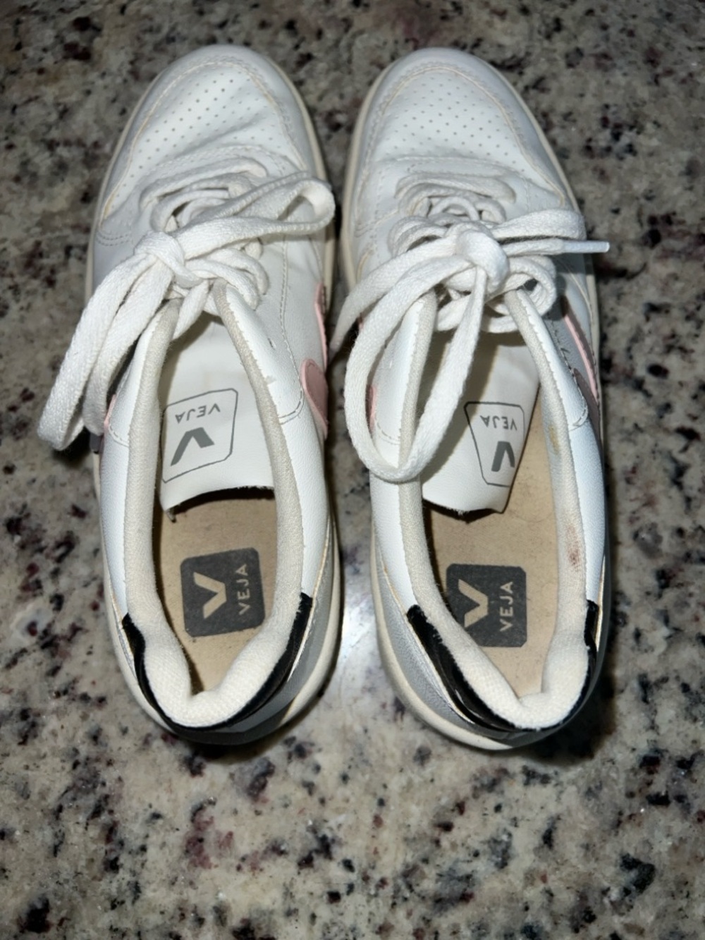 VEJA V-10 Bastille CWL Sneakers - White, Petal & Black 8 - Picture 8 of 9